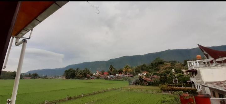 Toba Boi Hotel ตุกตุก ภายนอก รูปภาพ
