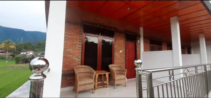 Toba Boi Hotel ตุกตุก ภายนอก รูปภาพ